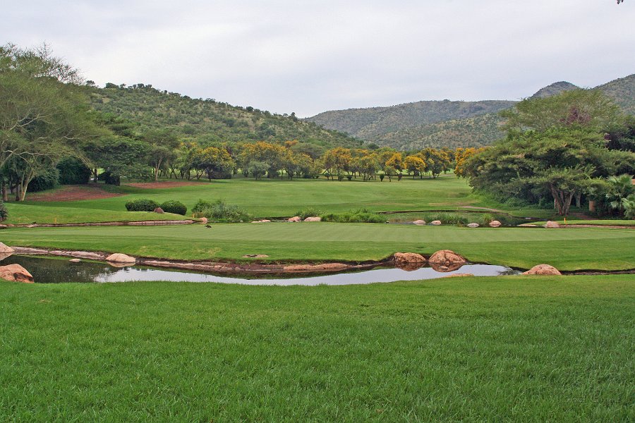 IMG_8943.JPG - Golfplatz in Sun City